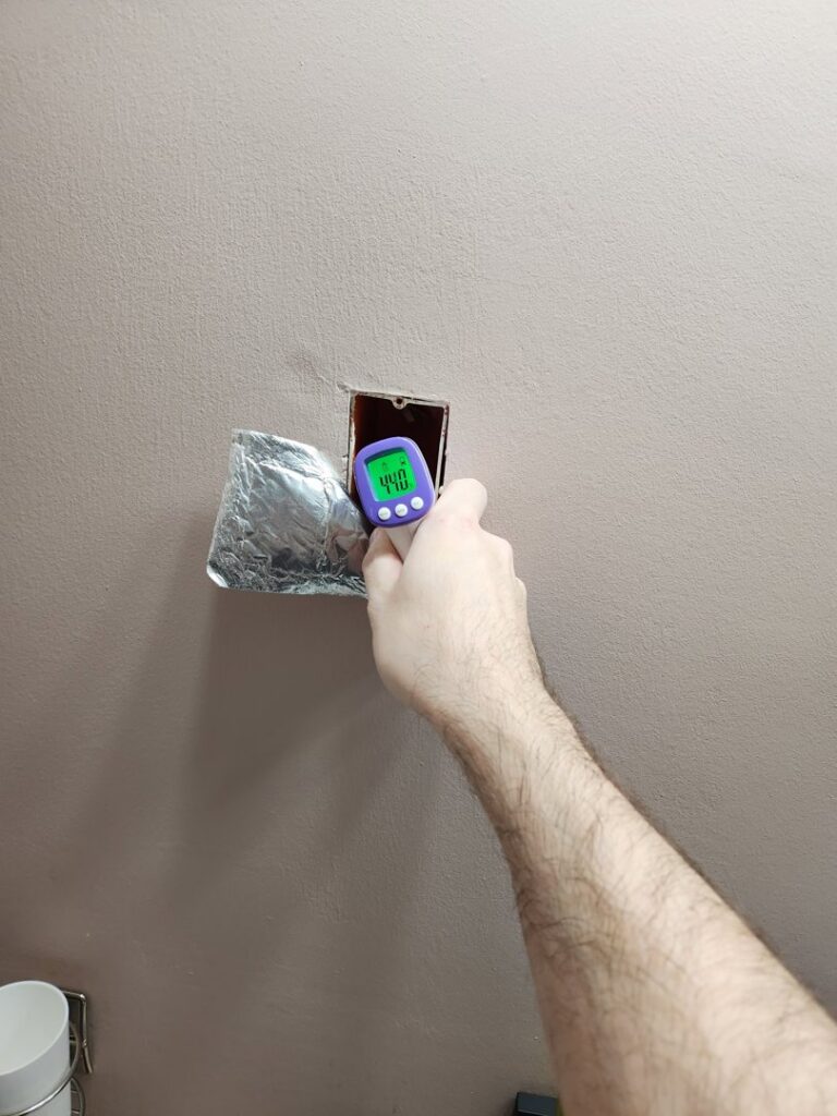 Infrared scan of an electrical box for air leakage during an energy audit by Miami Valley Insulation Co LLC in Dayton, OH.