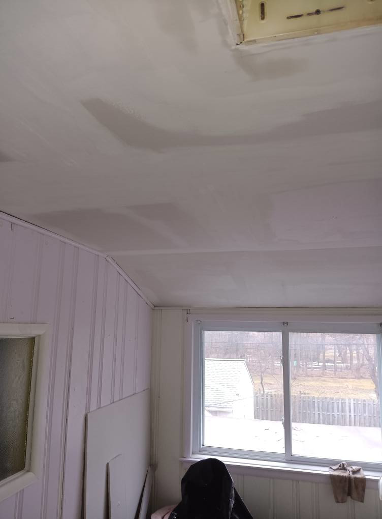 Interior ceiling and wall drywall repair and finishing by C&M construction, remodeling, handyman services in Lorain, OH.