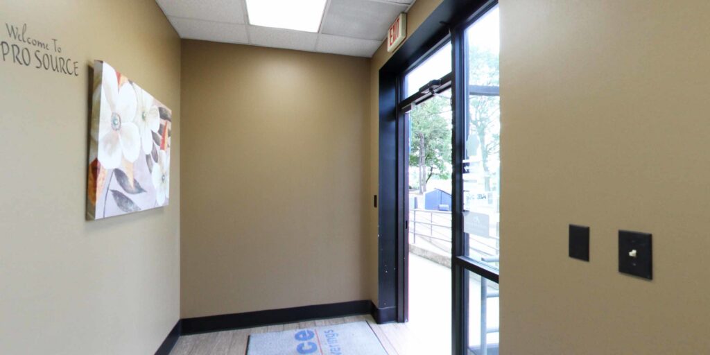 The carpeted entrance and hallway of ProSource Memphis in Bartlett, TN.