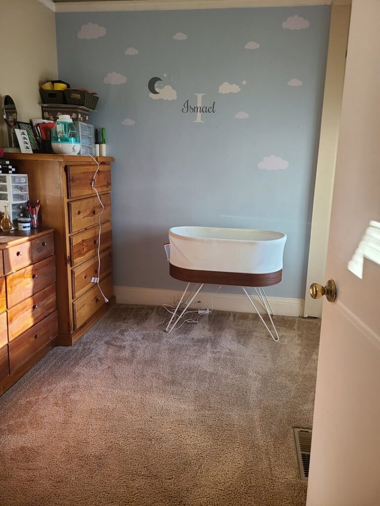 A freshly cleaned room carpet with distinct patterns by Ramirez Carpet Cleaning in Sacramento, CA
