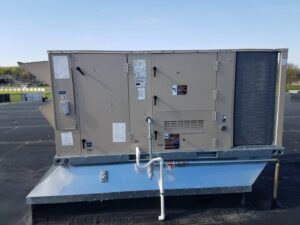 A large commercial rooftop HVAC unit installed by Absolute HVAC in Wilmington, DE.