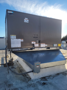 A large commercial rooftop HVAC unit installed by BW Refrigeration LLC in Lawrence, KS.