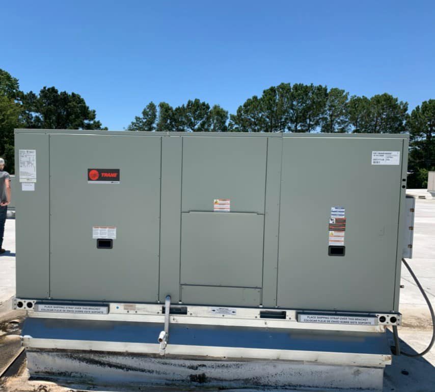A large commercial rooftop HVAC unit installed by TEMCO of Gulf Coast Inc. in Biloxi, MS.