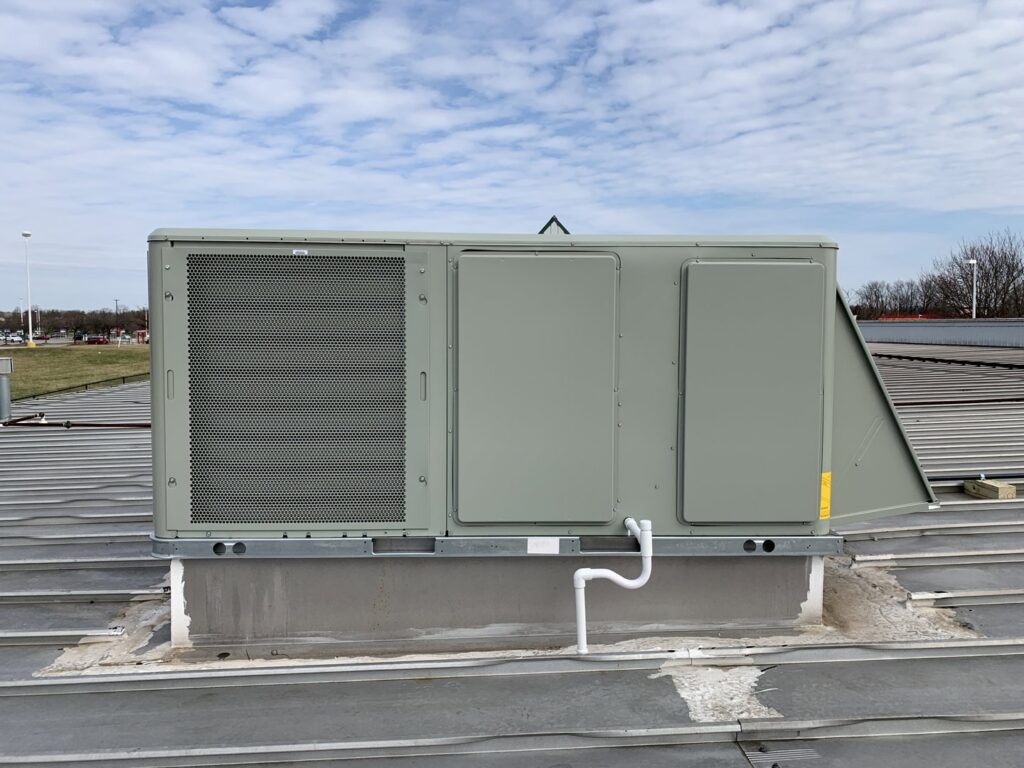 A commercial rooftop HVAC unit installed by Wise Heating & Air Conditioning, LLC in Louisville, KY.