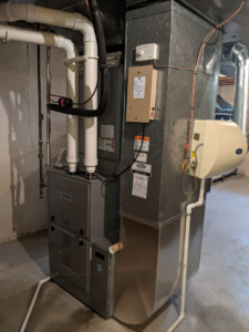 A new furnace and humidifier installation by Lifeline Heating and Cooling in Livonia, MI.