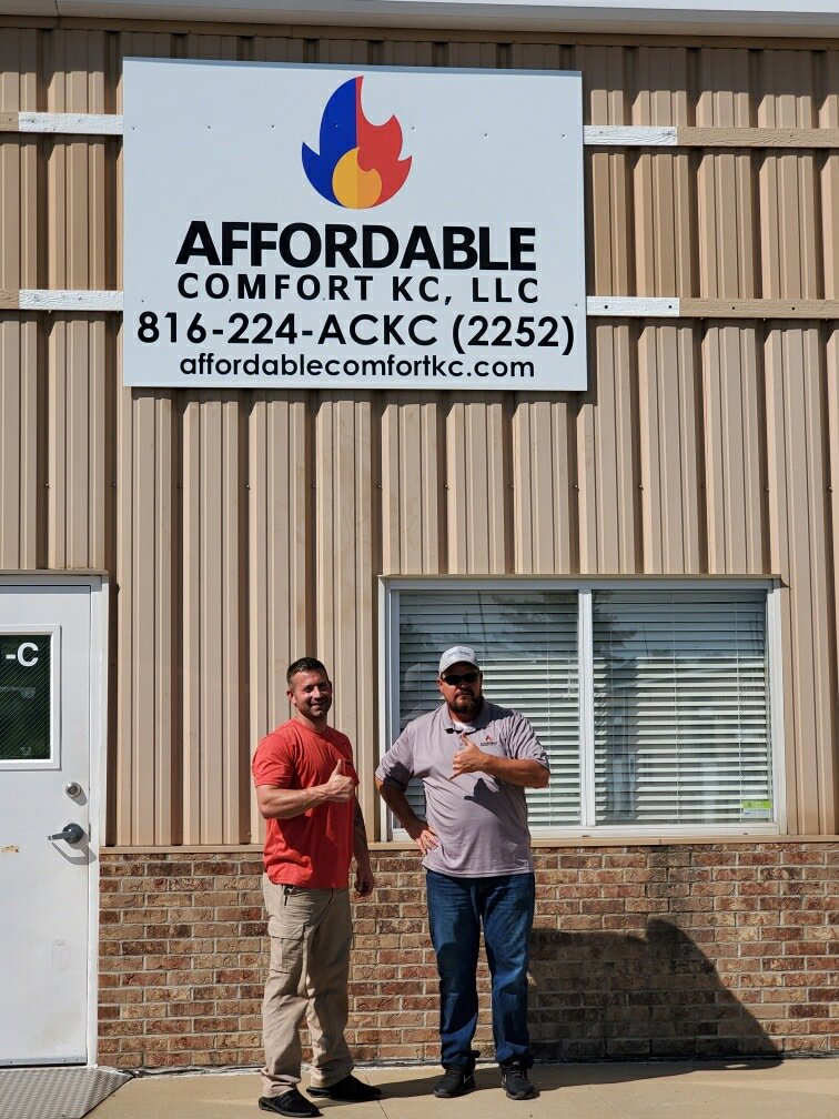 A Goodman outdoor air conditioner unit installed by Bellis Heating & Cooling in Independence, MO.