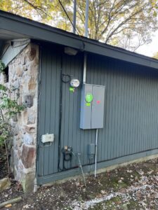 Home electrical meter and service panel upgrade by Nelson Electric, Inc. in Hot Springs, AR.