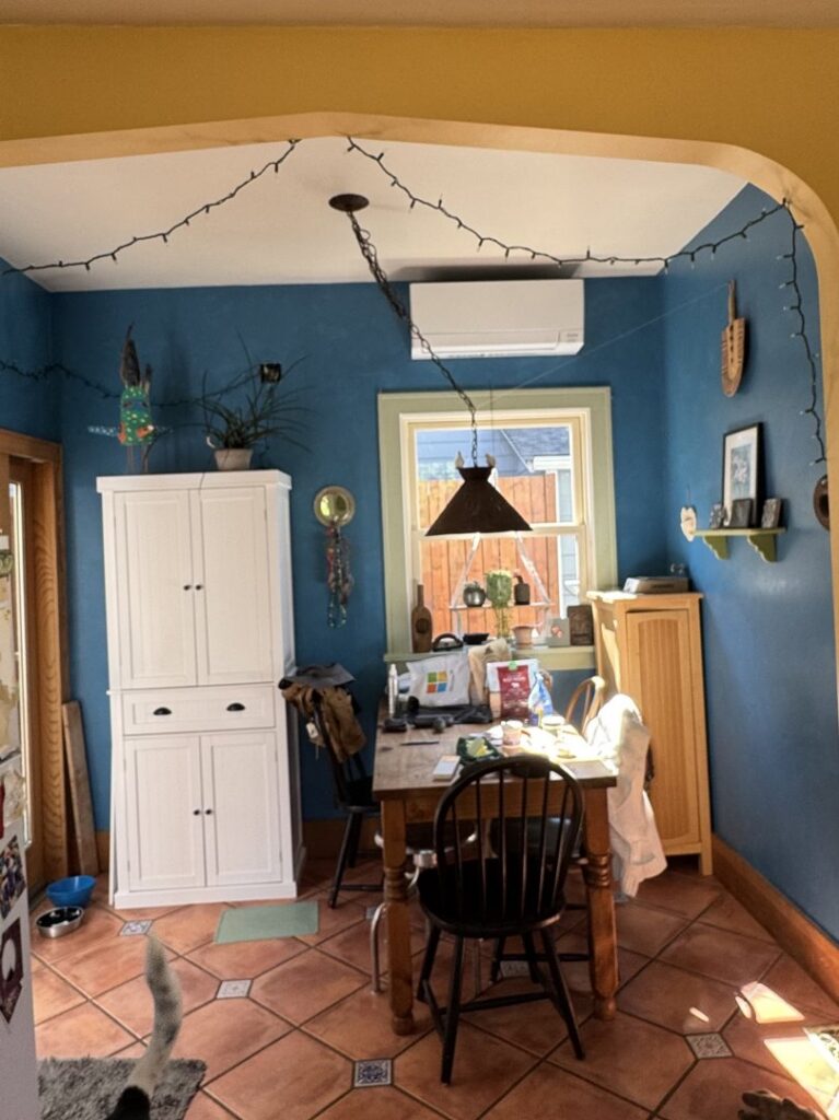 An indoor ductless mini-split unit installed in a dining room by Progressive Comfort Solutions in Seattle, WA.