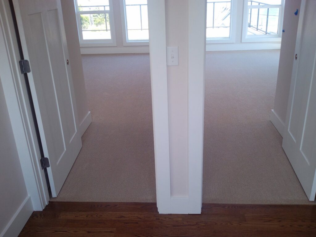 Light beige carpet installed in a room by George Babb Floor Covering in Enumclaw, WA.