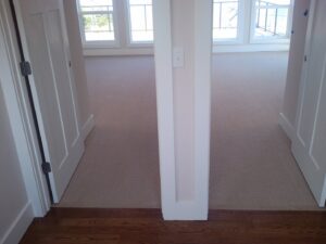 Light beige carpet installed in a room by George Babb Floor Covering in Enumclaw, WA.