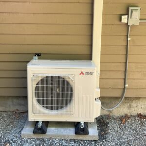 A Mitsubishi Electric mini-split outdoor unit installed by Sound Comfort Heating & Air Conditioning in Everett, WA.