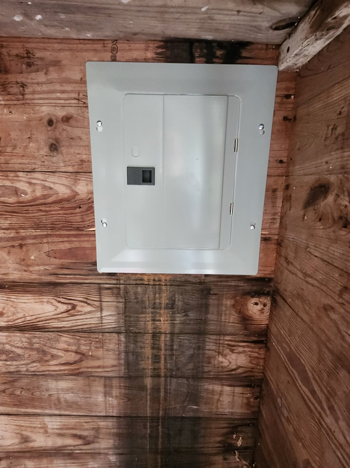 A newly installed electrical panel by Steele Electric Service in Forest Grove, OR.