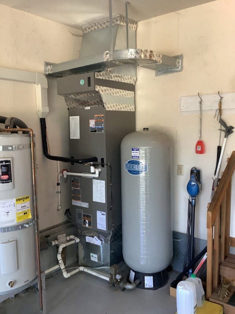 A newly installed furnace and ductwork system by Alpine Heating in a home in Eugene, OR.