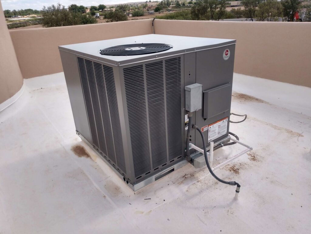 A new rooftop HVAC unit installed by Bluestone Refrigeration LLC in Las Cruces, NM.