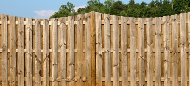 A newly installed wood privacy fence by Prattville Fence Contractor in Prattville, AL, offering security and aesthetic appeal.