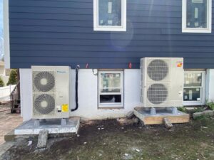 Newly installed outdoor heat pump and AC units by Enviromax Heating & Cooling in Peekskill, NY.