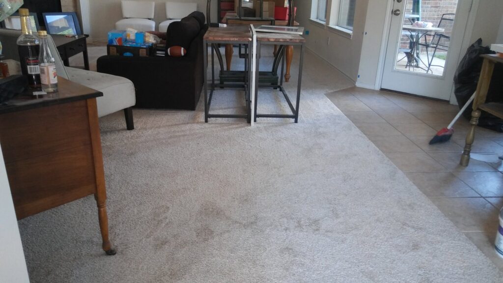 Clean carpet in a residential living room after service by Chuy's Carpet Cleaning in Richland Hills, TX