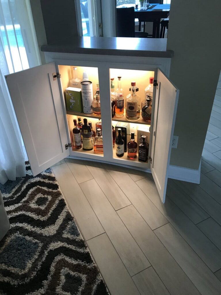 Rooftop HVAC units with neatly installed electrical conduit and wiring by Johnson Electric in Port Angeles, WA.