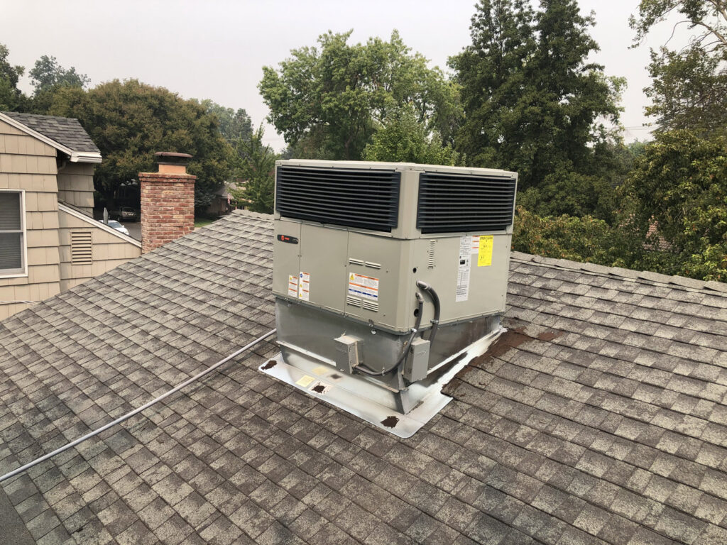 A rooftop HVAC unit installation by Jaguar Heating & Air in Sacramento, CA
