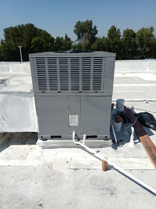 A large rooftop HVAC unit installed by MB Heating and Air for commercial or residential service in Northridge, CA.