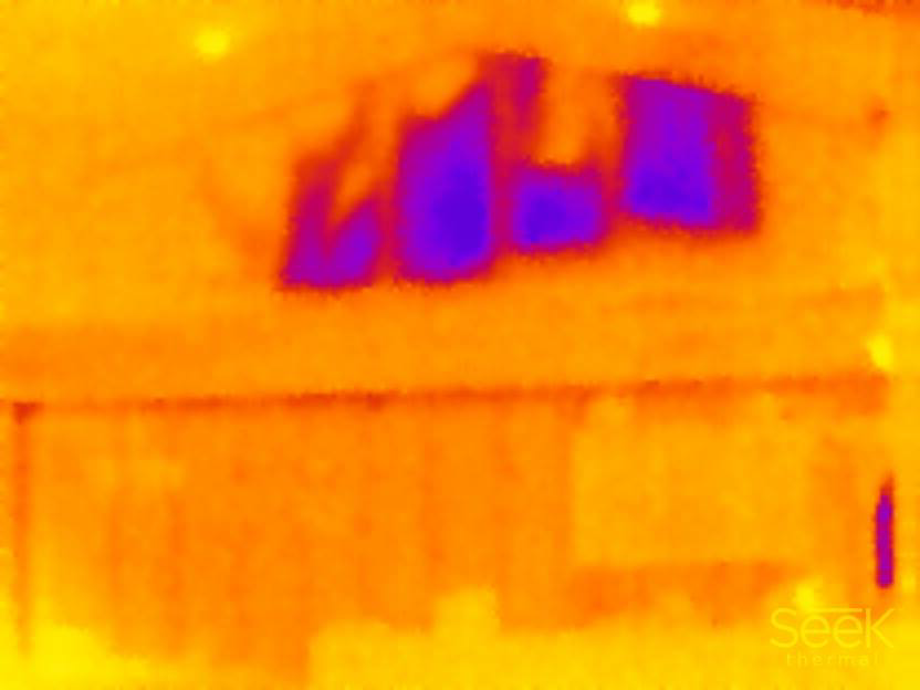 Thermal imaging scan showing heat loss for an energy audit by Indiana Installers in Lafayette, IN