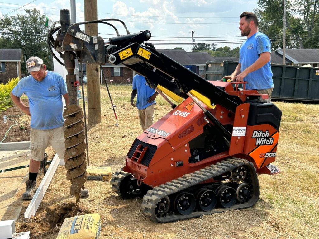 White vinyl privacy fence installation by Rager Fencing & Lawn Care, LLC in Owensboro, KY.