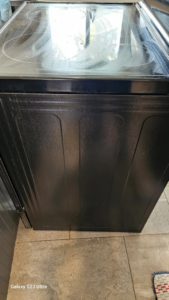 A sparkling clean stove side after professional cleaning by Five Stars Cleaning Services in Beaverton, OR.