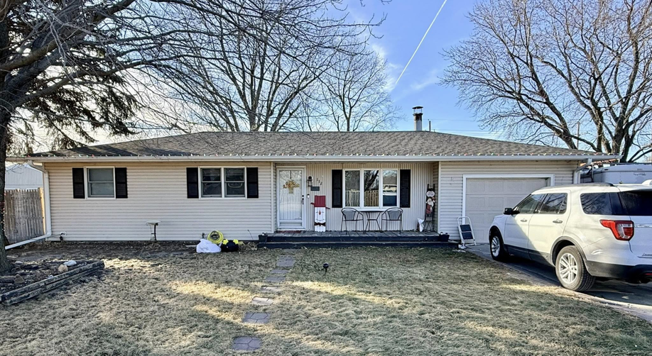 A completed horizontal siding project on a residential home by D.A. Siding & Windows in Grand Island, NE.