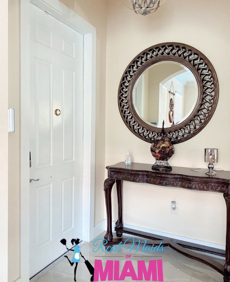 A tidy and welcoming home entryway, professionally cleaned by Real Maids of Miami, LLC in Miami, FL.